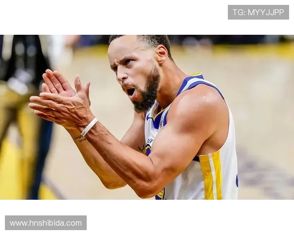 科尔透露库里缺席训练但与队友共同观看比赛录像积极参与备战